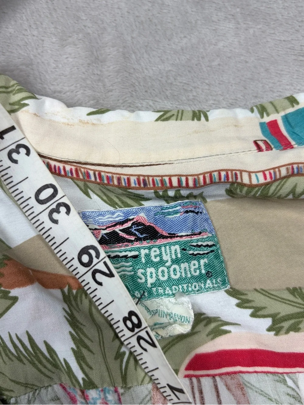 Vintage Reyn Spooner Hawaiian Surfboard Tropical White Cream Collared Shirt S